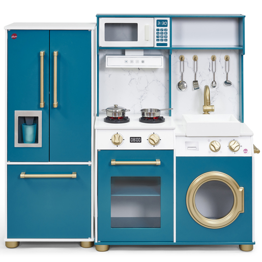 Plum Bakehouse Traditional Wooden Kitchen with Fridge